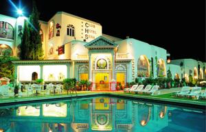 تور ترکیه هتل کلاب سرا - آژانس مسافرتی و هواپیمایی آفتاب ساحل آبی